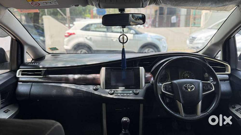 Toyota Innova Crysta 2.4 V 8 Str, 2017, Diesel