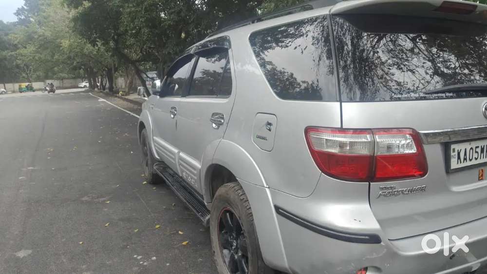 Toyota Fortuner 2010 Diesel 189990 Km Driven