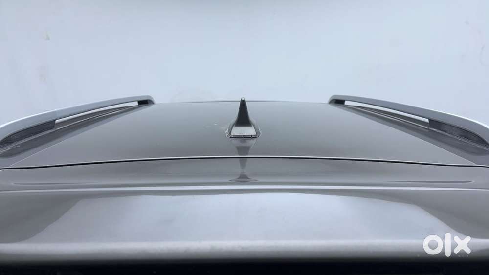 Maruti Suzuki Brezza 1.5 Zxi At Smart Hybrid Dual Tone, 2023, Petrol