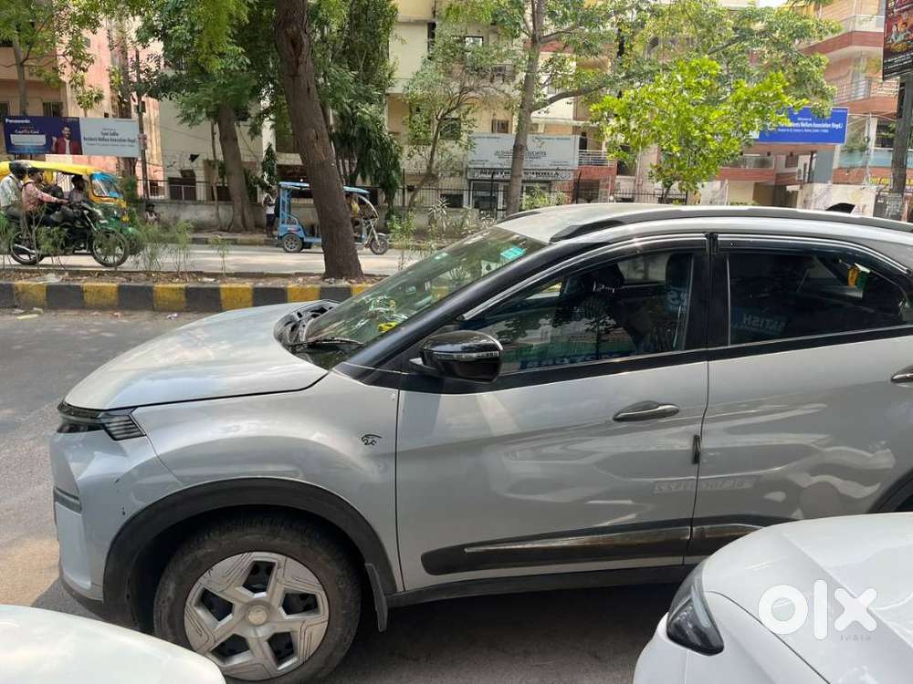 Tata Nexon 1.2 Revotron Xma Amt (s), 2024, Petrol