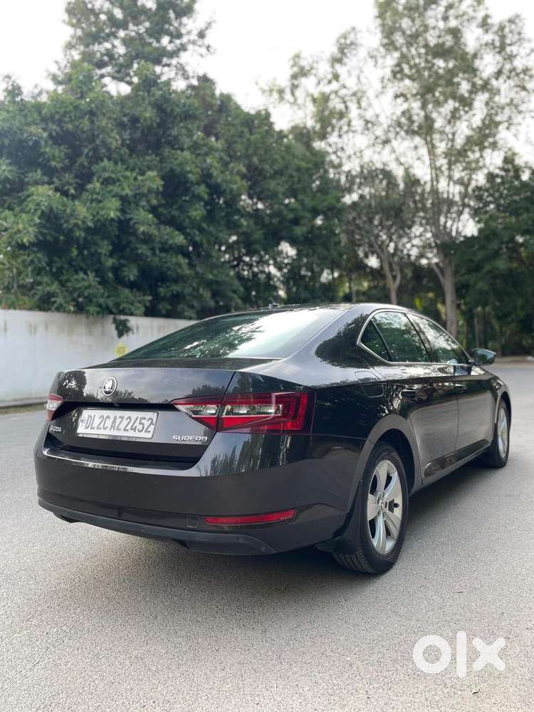 Skoda Superb Style 1.8, 2022, Petrol