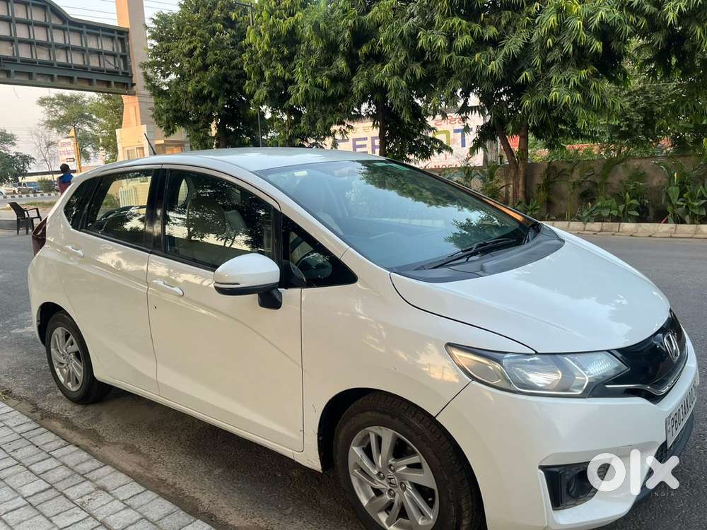 Honda Jazz 2015 Diesel Well Maintained