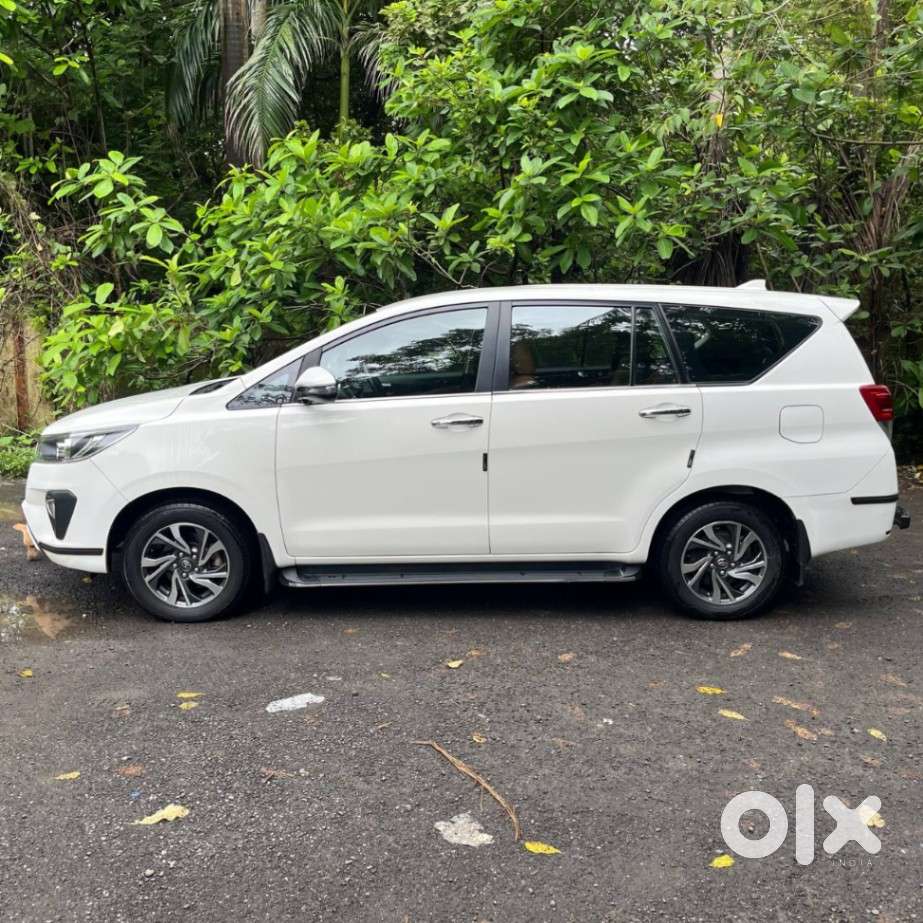 Toyota Innova Crysta [2020-ongoing] 2.4 Gx At 7 Str, 2021, Diesel