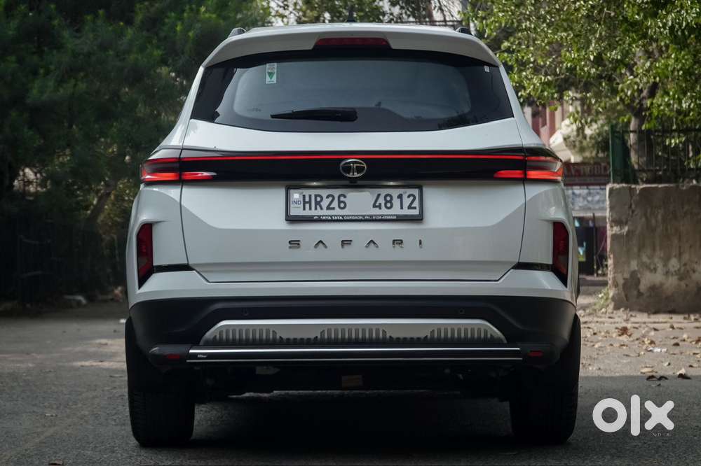 Tata Safari Pure Plus S Dark Edition At, 2025, Diesel