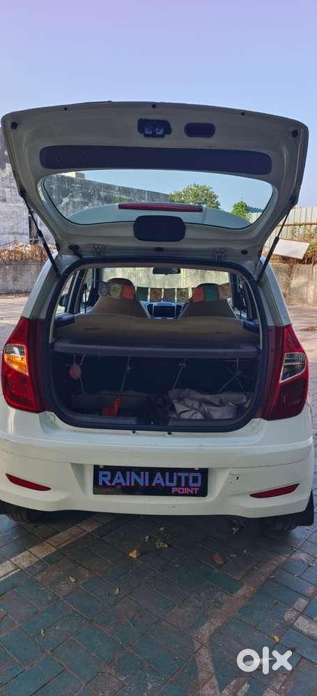 Hyundai I10 Sportz Option, 2012, Petrol