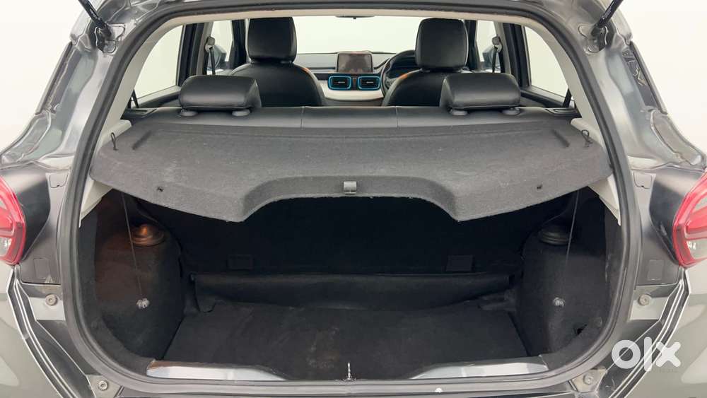 Tata Punch Creative Amt, 2022, Petrol