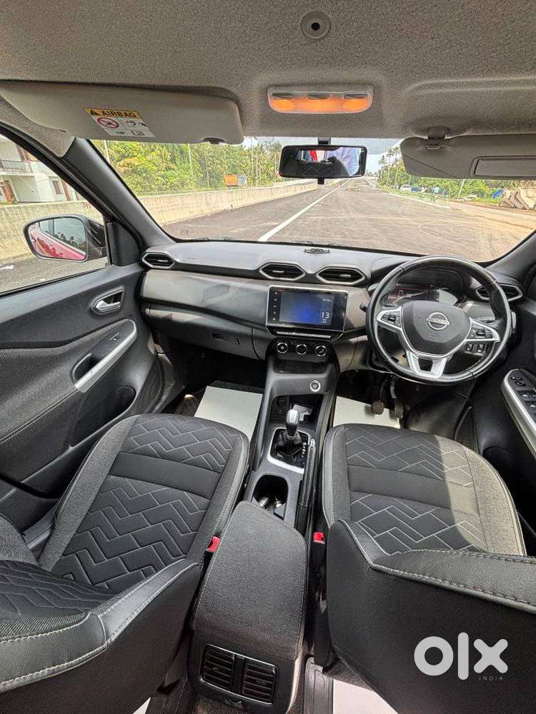 Nissan Magnite 1.0 Xv Premium Turbo Cvt, 2022, Petrol
