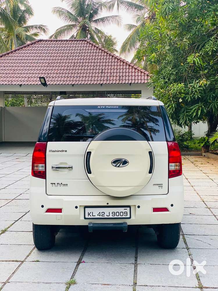 Mahindra Tuv 300 T8 Amt (automatic), 2016, Diesel