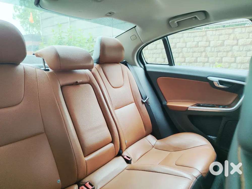 Volvo Car S60 D4 Momentum New Condition 1st Owner Less Driven Car