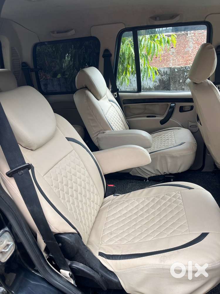 Mahindra Scorpio S11 Classic Captaion Seat 2023