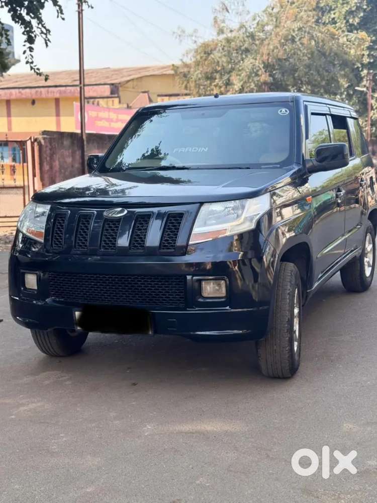 Mahindra Tuv 300 2018 Diesel Well Maintained