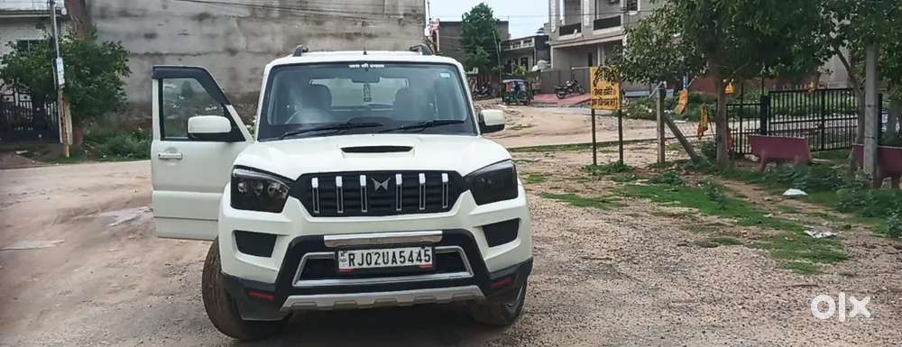 Rental Mahindra Scorpio 2018 Diesel Manual