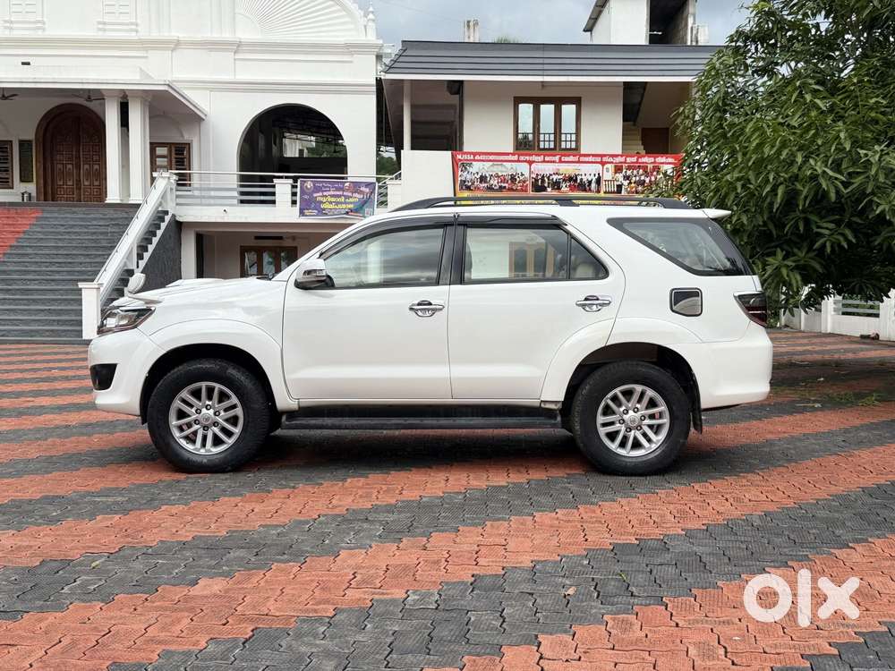 Toyota Fortuner 3.0 4x2 Automatic, 2012, Diesel