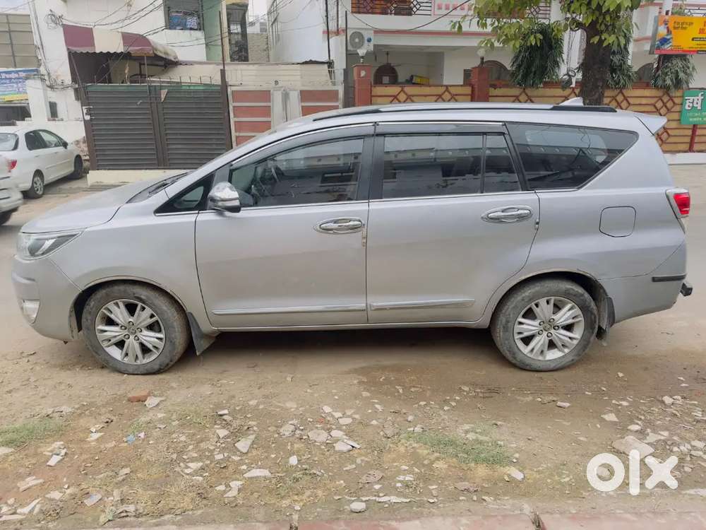 Toyota Innova Crysta 2017
