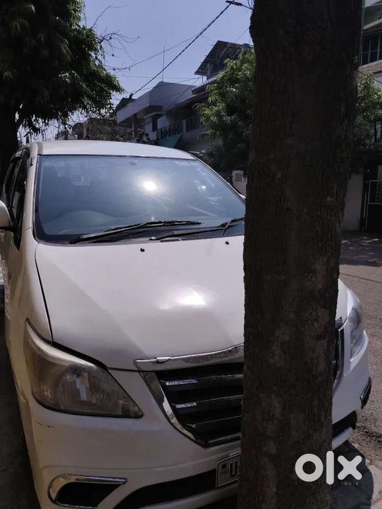 Toyota Innova 2015 Diesel Well Maintained