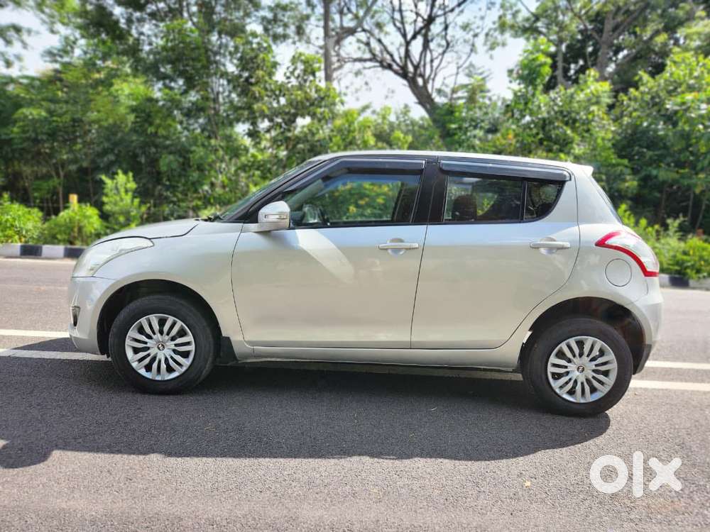 Maruti Suzuki Swift VXI with ABS, 2011, Petrol