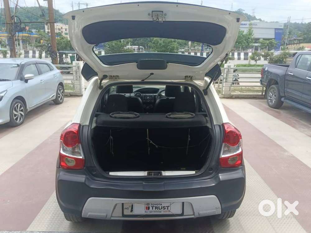 Toyota Etios Cross 1.2l G, 2015, Petrol