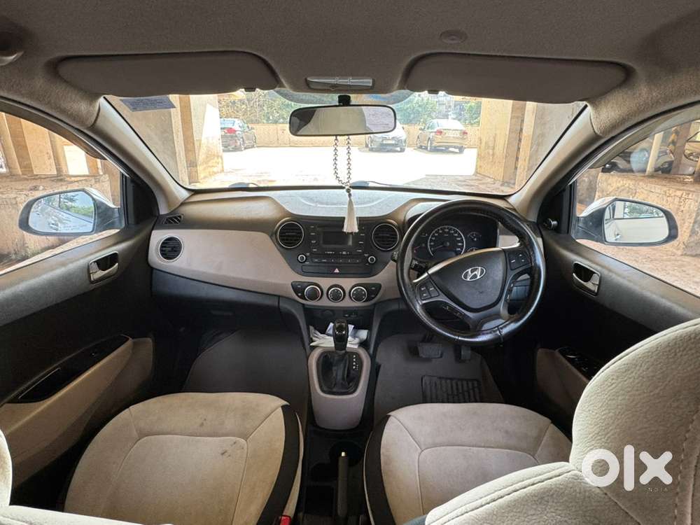 White Hyundai I10 Asta 1.2 Amt