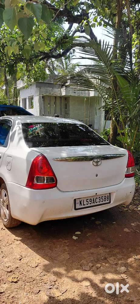 Toyota Etios Cross G 2011 Model