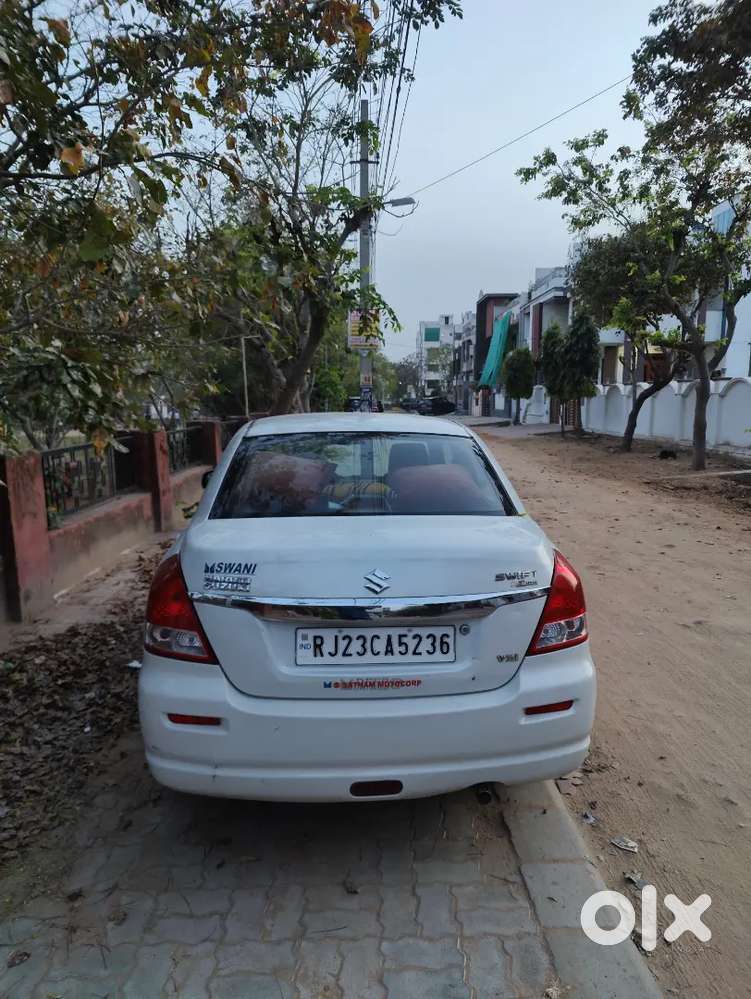 Maruti Suzuki Dzire 2011 Petrol 158500 Km Driven