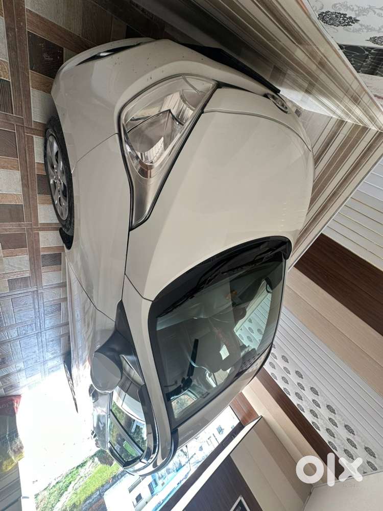 Hyundai Grand I10 2016 Petrol Well Maintained