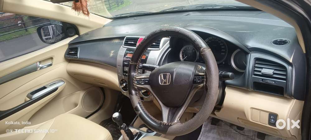 Honda City V Mt, 2013, Petrol