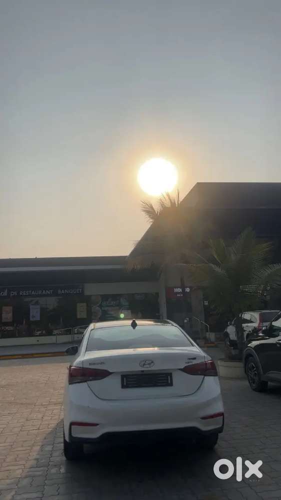 Hyundai Verna 2018 Diesel 93000 Km Driven