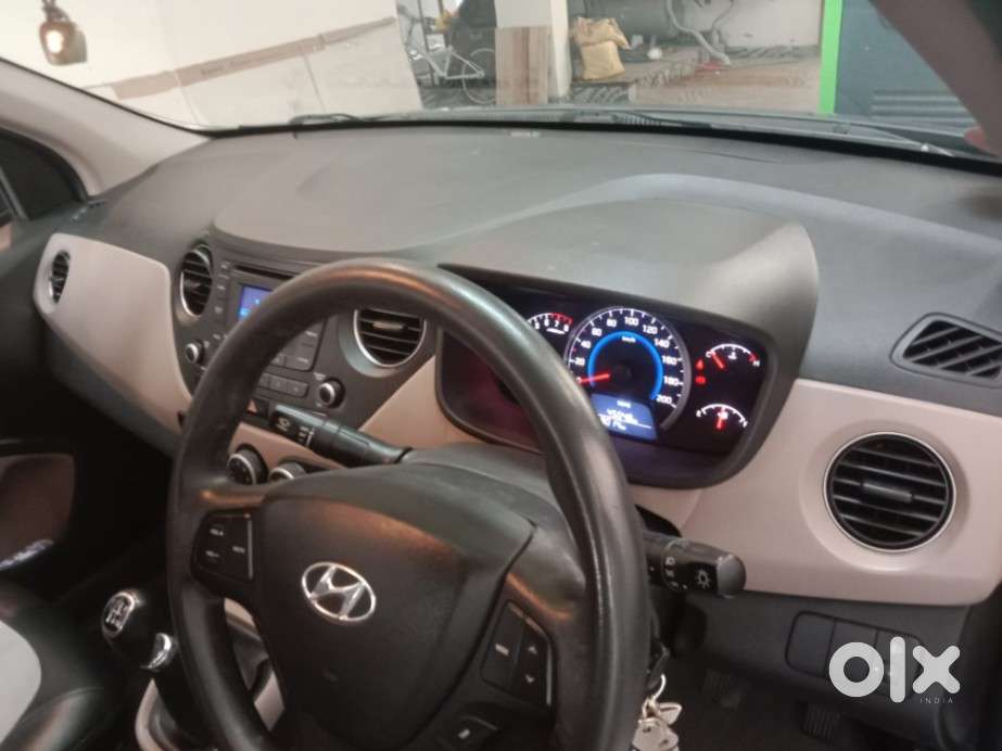 Hyundai Grand I10 Sportz 1.2 Kappa Vtvt, 2015, Petrol