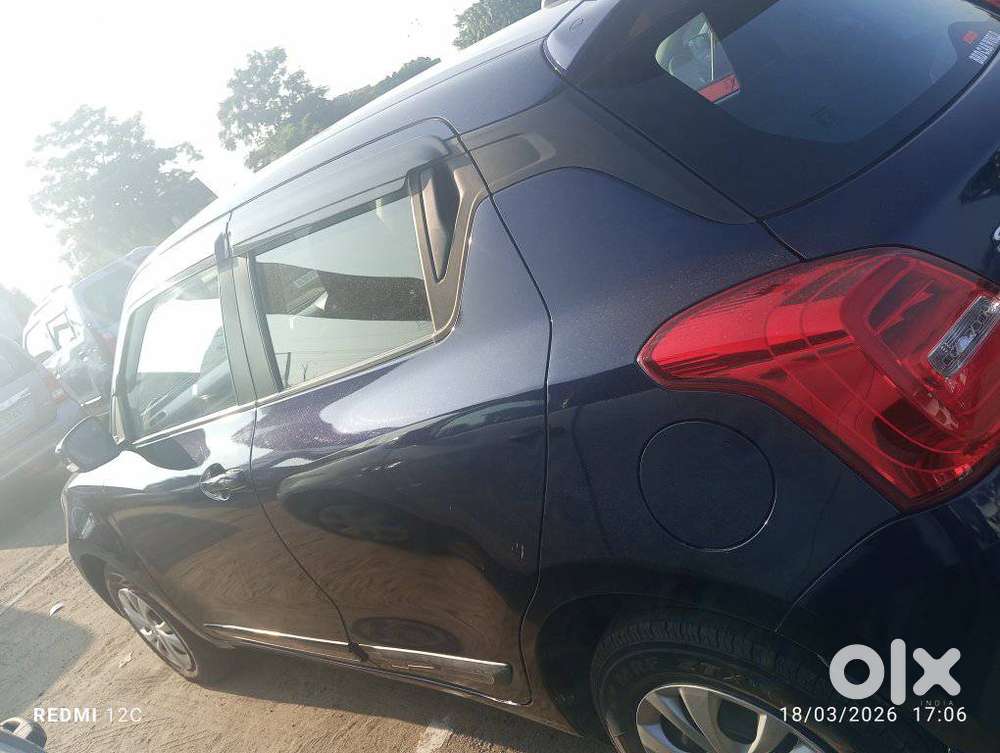 Maruti Suzuki Swift Vxi + Manual, 2023, Petrol