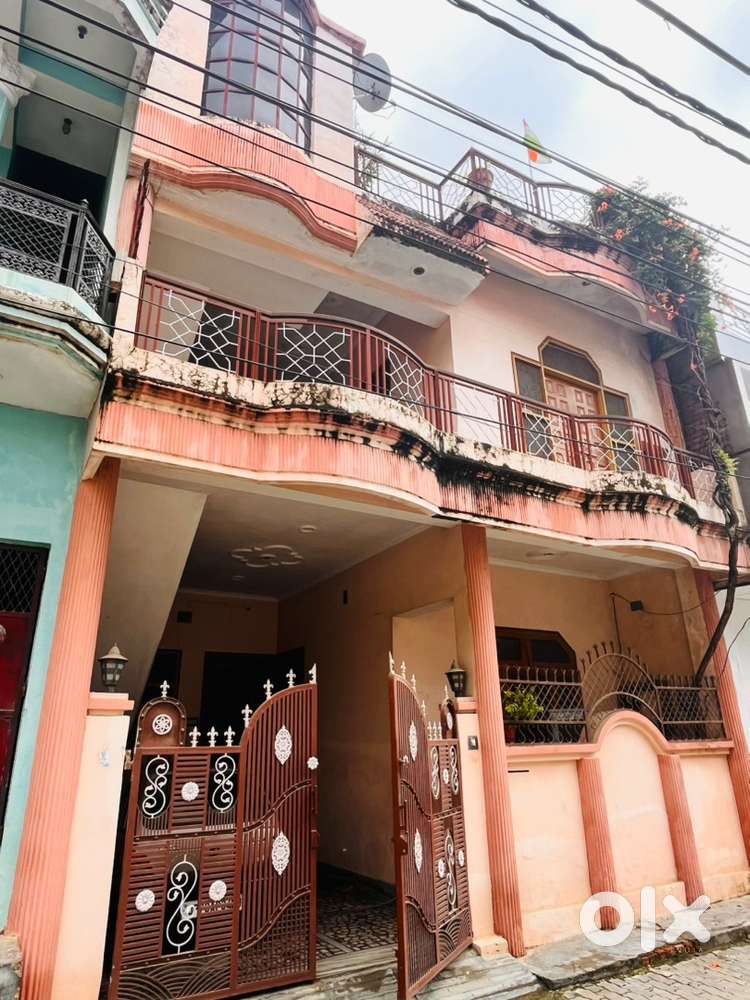 1 floor available for rent