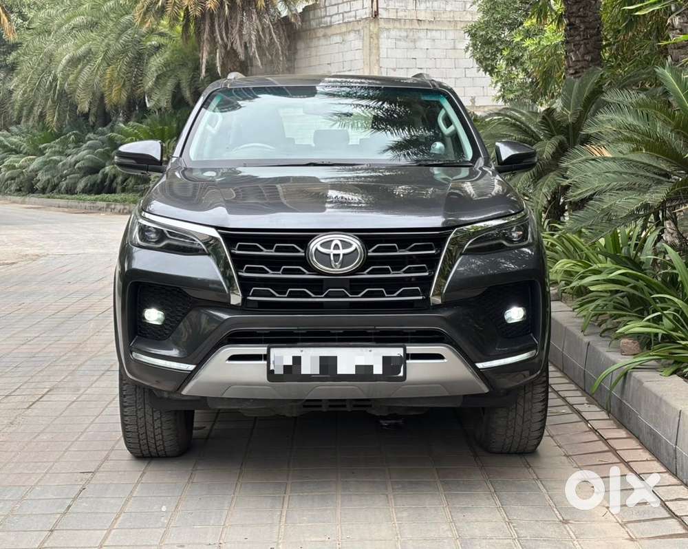 Toyota Fortuner 4x2 At 2.7 Petrol, 2022, Petrol
