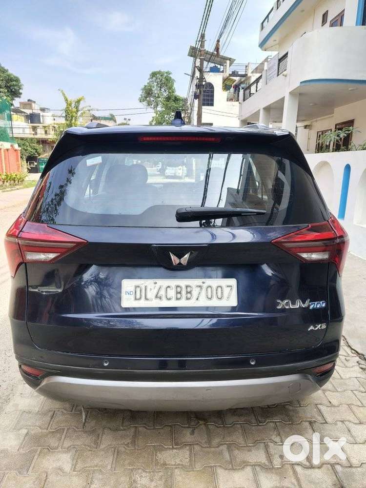 Mahindra Xuv700 2.0 Ax 5 Petrol Mt Str, 2022, Petrol
