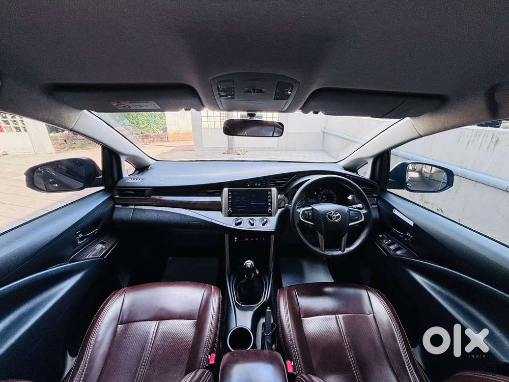 Toyota Innova Crysta [2020-ongoing] 2.4 Gx 8 Str, 2022, Diesel