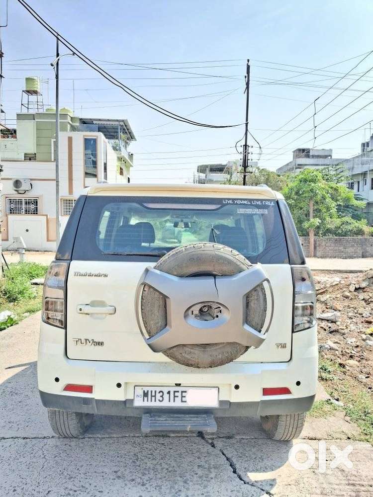 Mahindra Tuv 300 T10, 2019