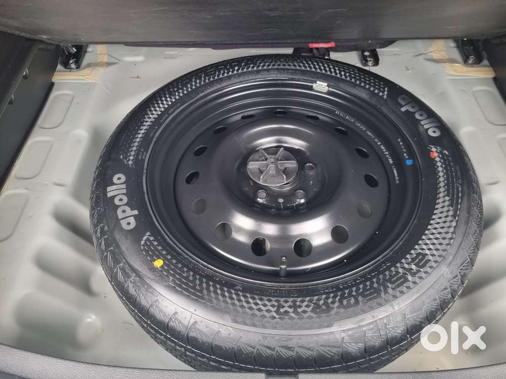 Maruti Suzuki Grand Vitara 1.5 Delta Smart Hybrid At, 2023, Petrol