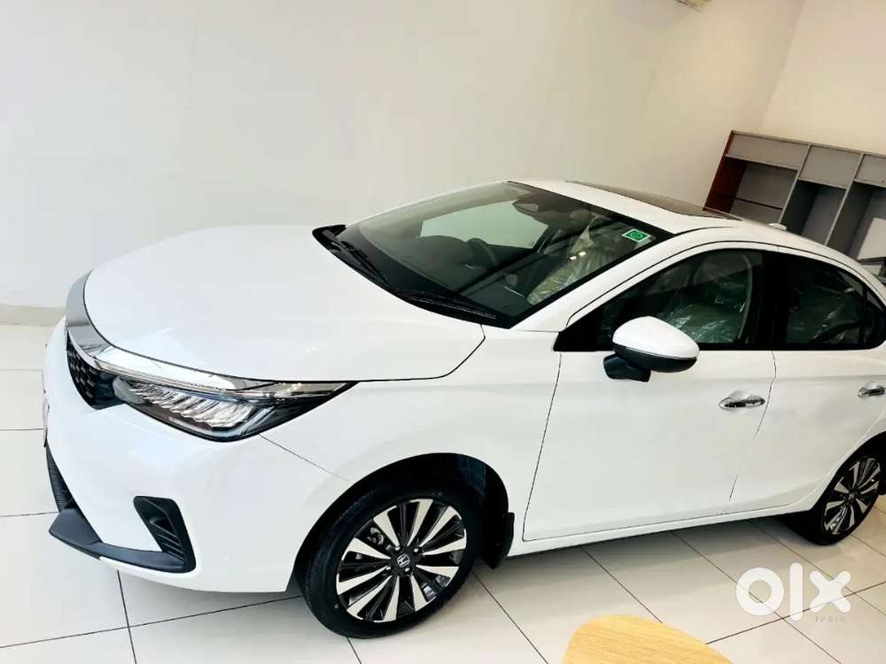 Honda City Zx 2025 Petrol Well Maintained