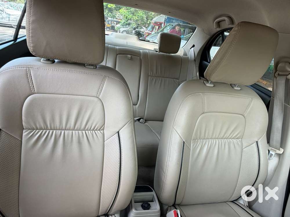 Maruti Suzuki Dzire 1.2 Vxi, 2023, Petrol