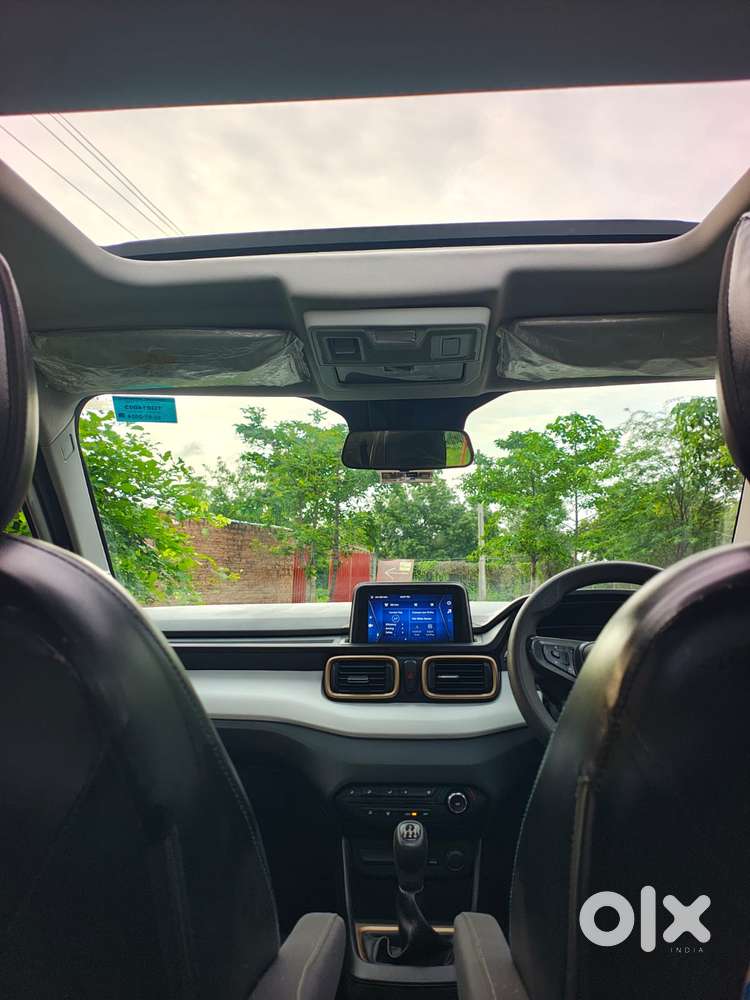 Tata Punch Accomplished Mt Sunroof, 2025, Petrol