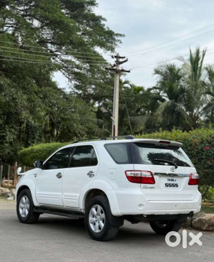 Toyota Fortuner, 2011, Diesel