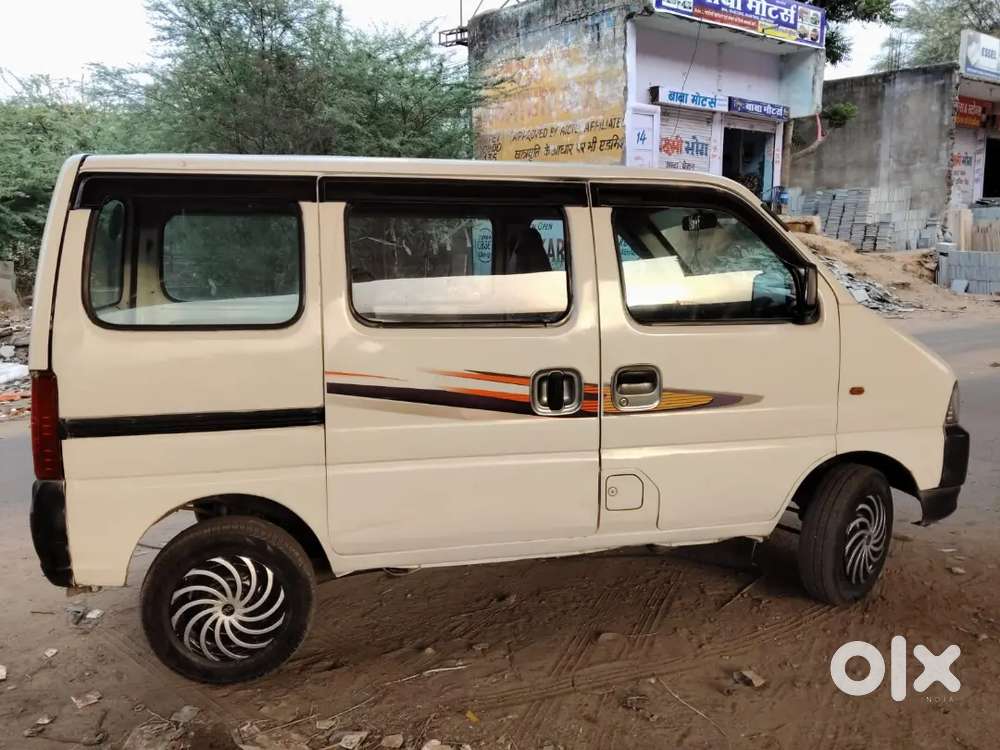 Maruti Eeco Petrol + Cng-2018