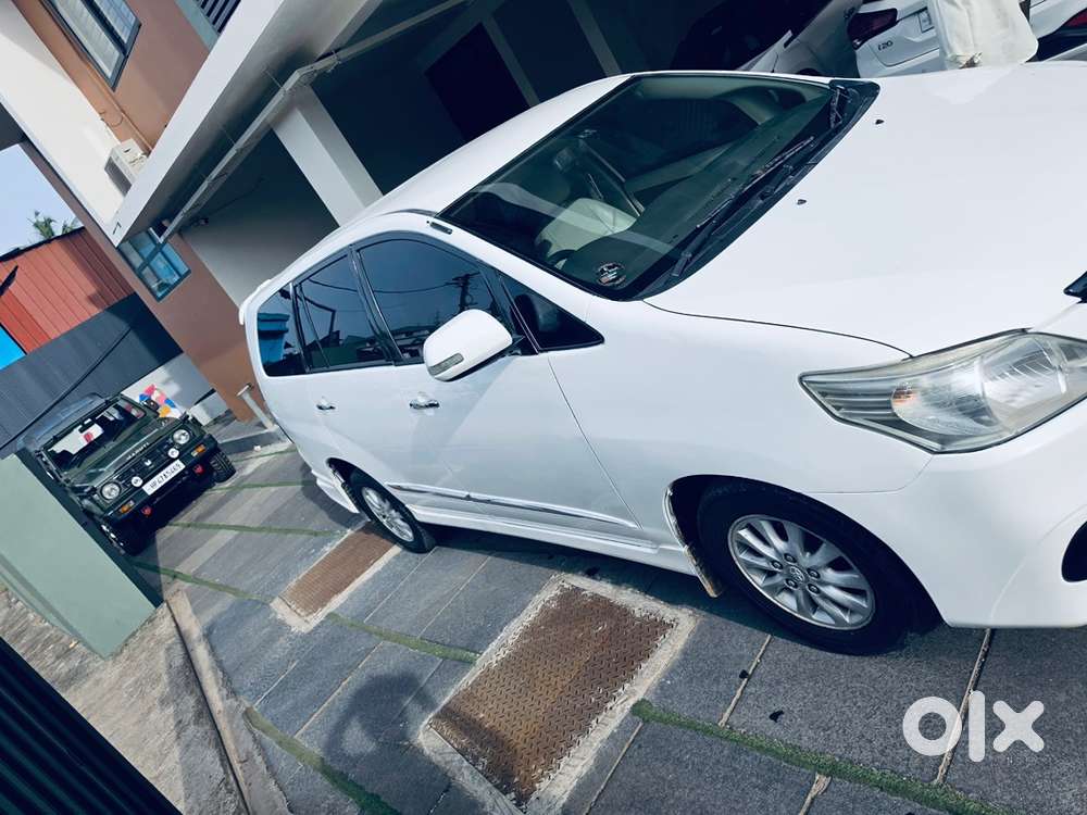 Toyota Innova Diesel 2014 Km Driven