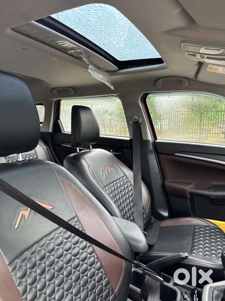 Maruti Suzuki Brezza 1.5 Zxi Smart Hybrid Dual Tone, 2022, Petrol