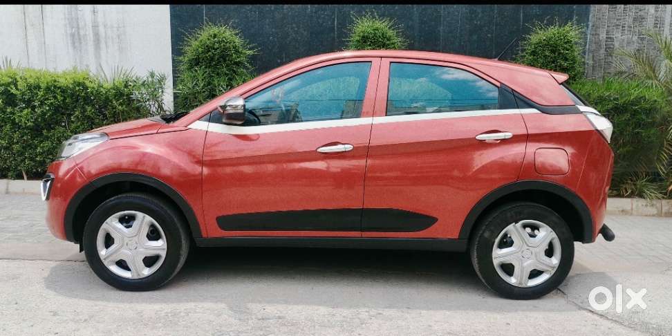 Tata Nexon, 2019, Petrol