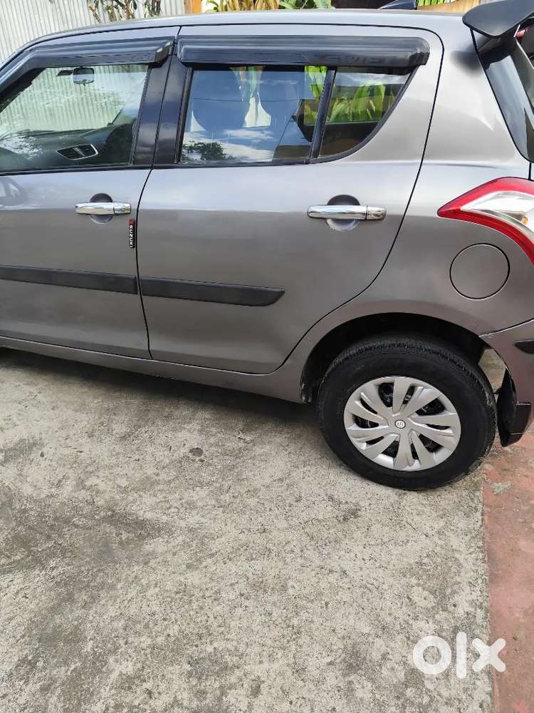 Swift Vxi 2013 Petrol Manual Imphal West In Very Good Condition