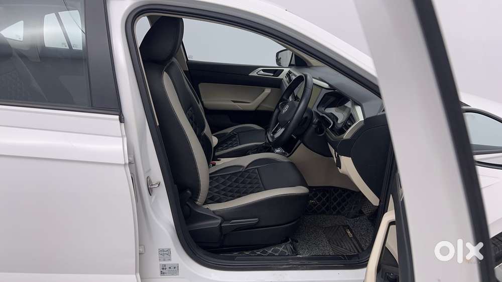 Volkswagen Virtus Highline Plus 1.0 Tsi At, 2023, Petrol