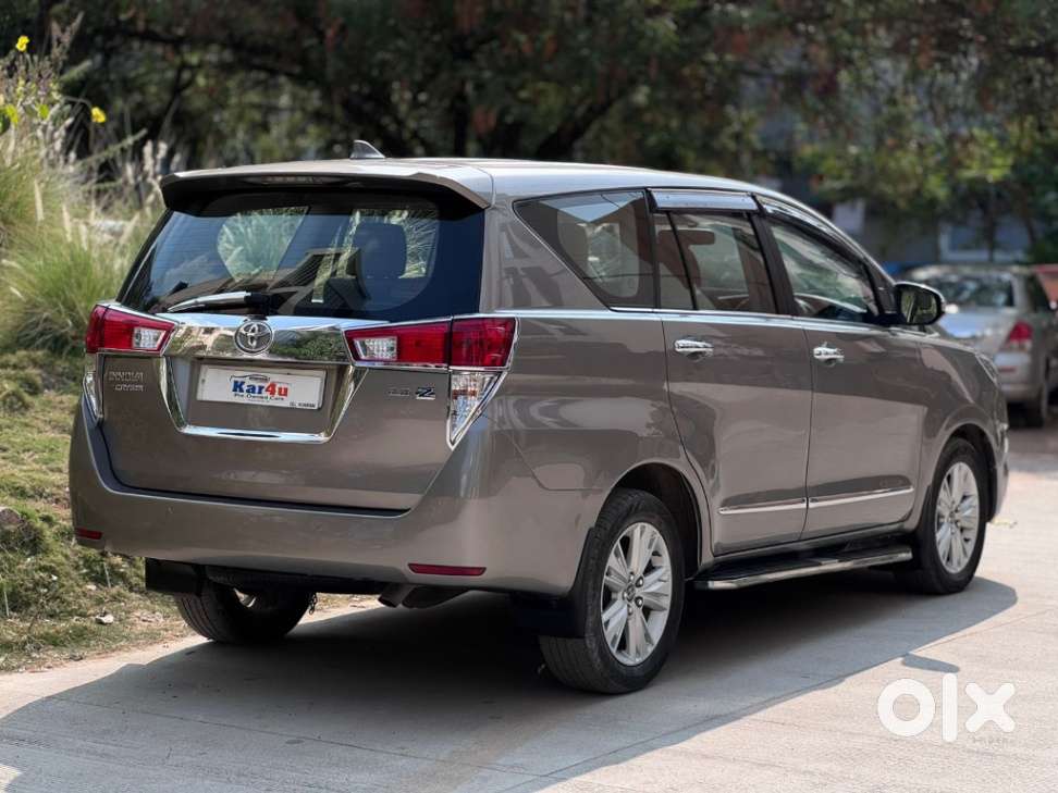 Toyota Innova Crysta 2.8z Automatic, 2016, Diesel