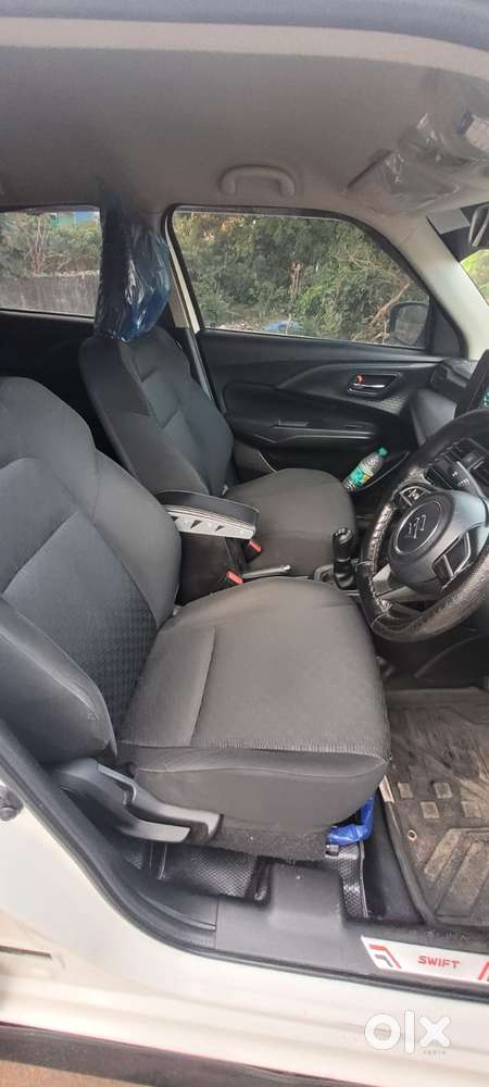 Maruti Suzuki Swift Vxi Optional, 2024, Petrol
