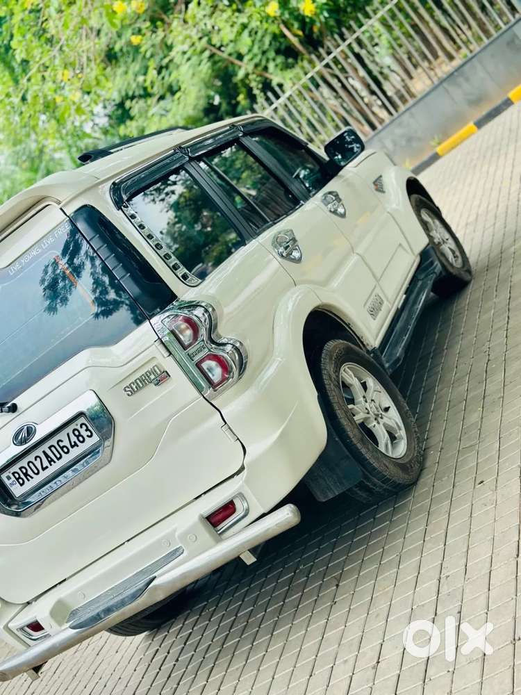 Mahindra Scorpio S10, 2016, Diesel