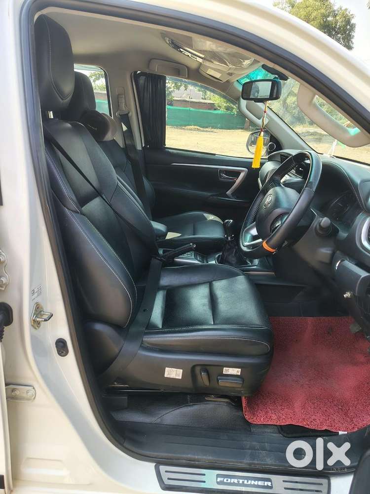 Toyota Fortuner Legender 2024
