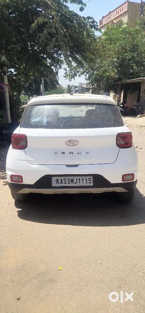 Hyundai Venue 1.2 E 2022 Manual